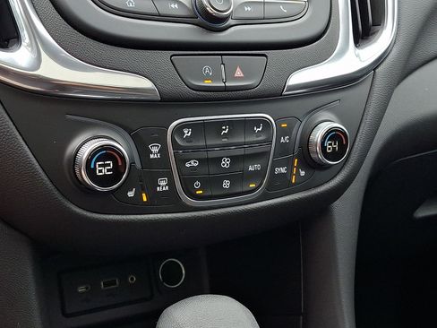 Certified 2024 Chevrolet Equinox LT AWD/4WD image 18