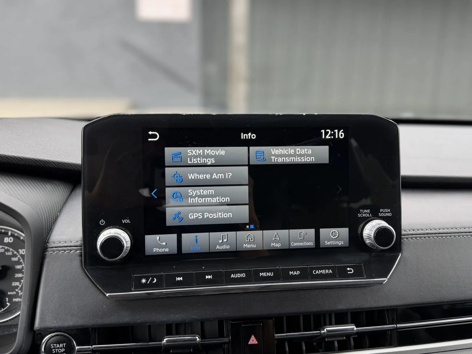 Used 2022 Mitsubishi Outlander SE AWD/4WD image 32
