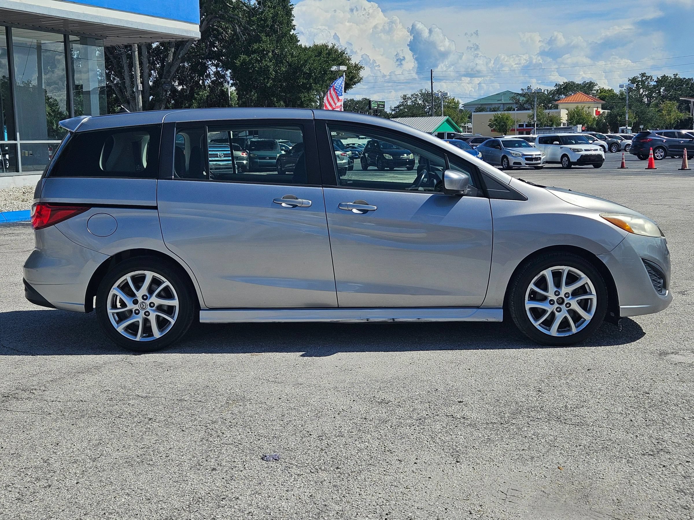 Used 2012 MAZDA MAZDA5 Touring FWD image 7