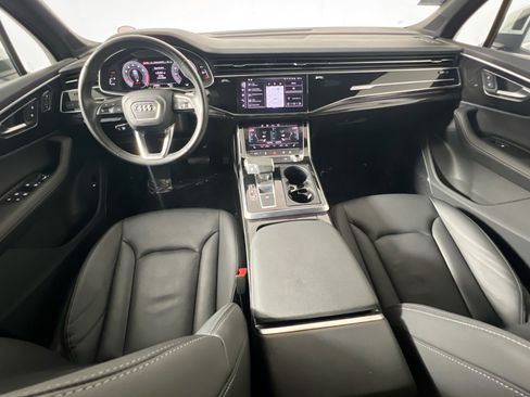 Used 2025 Audi Q7 3.0T Premium Plus AWD/4WD image 29
