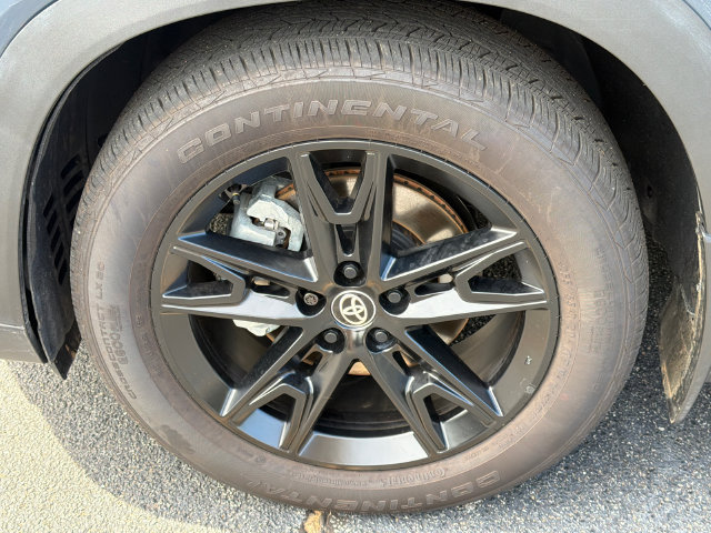 Used 2026 Toyota Grand Highlander AWD image 12