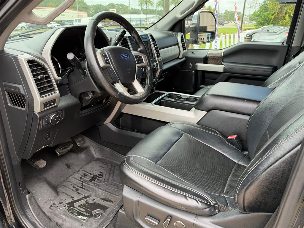 Used 2019 Ford F350 Lariat w/ Chrome Package AWD/4WD image 11