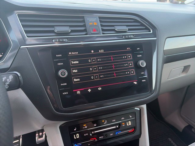 Certified 2023 Volkswagen Tiguan SE R-Line AWD/4WD image 26