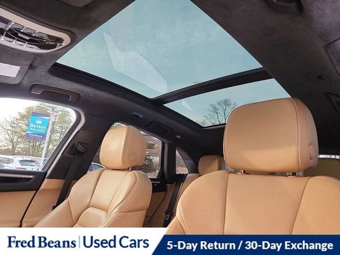 Used 2018 Porsche Macan Turbo image 15