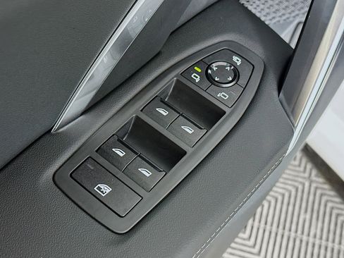 Used 2025 BMW X1 M35i w/ Premium Package image 18