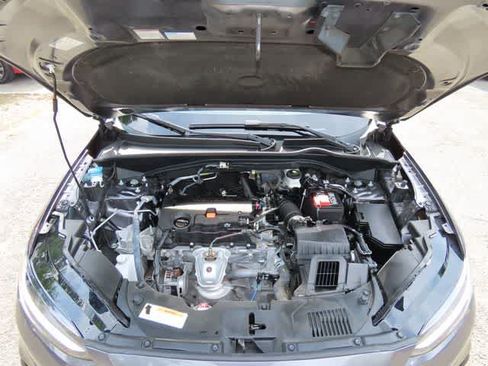 Certified 2024 Honda HR-V EX-L image 9