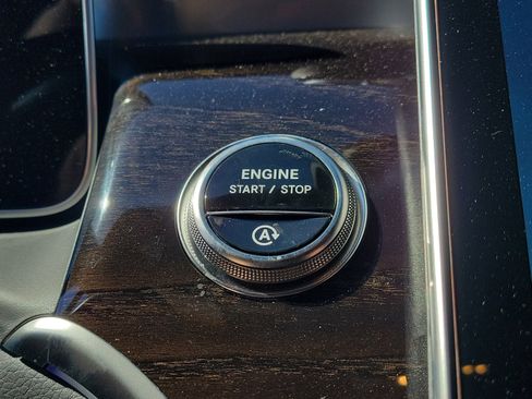 Certified 2026 Mercedes-Benz GLC 300 image 20