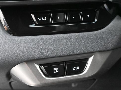 Used 2024 Lexus RX 350 Premium w/ Accessory Package (Z1) AWD/4WD image 5