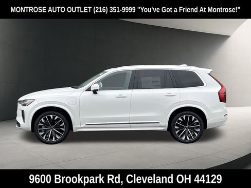 New 2026 Volvo XC90 B6 Ultra w/ Protection Package AWD/4WD image 2