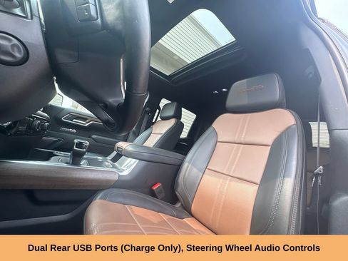 Used 2023 Chevrolet Silverado 1500 High Country w/ Technology Package AWD/4WD image 22