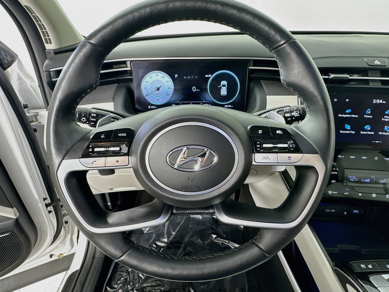 Used 2024 Hyundai Tucson Limited FWD image 11