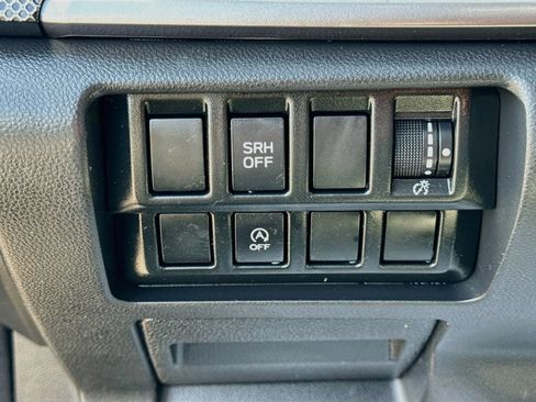 Used 2021 Subaru Forester Premium AWD/4WD image 10