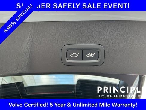 Certified 2024 Volvo XC40 B5 Ultimate w/ Climate Package AWD/4WD image 16