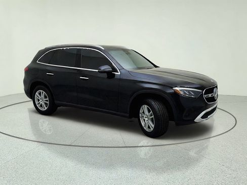 Used 2023 Mercedes-Benz GLC 300 4MATIC image 5