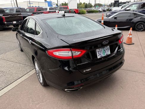Used 2016 Ford Fusion Titanium FWD image 4