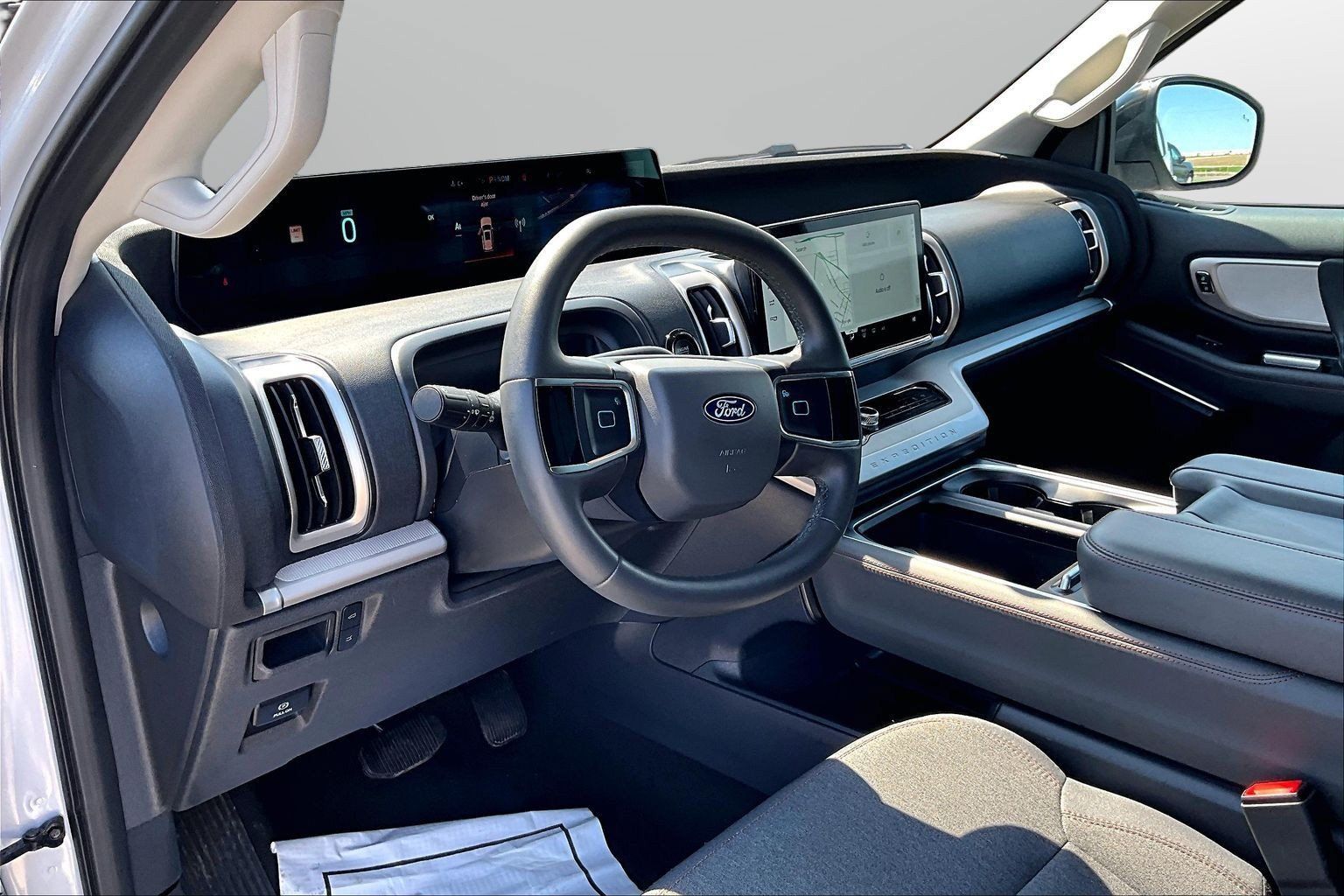 Used 2025 Ford Expedition Max Active RWD image 21