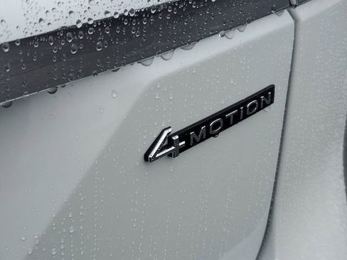 New 2026 Volkswagen Atlas SE image 8