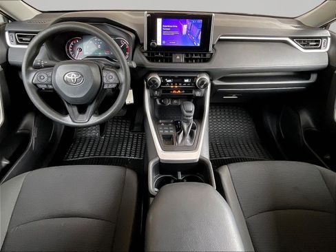 Used 2023 Toyota RAV4 LE AWD/4WD image 7