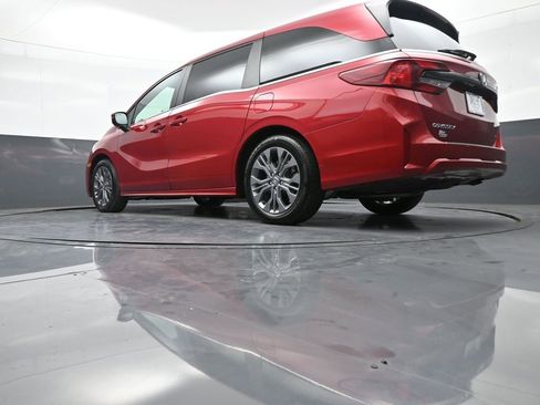 Certified 2025 Honda Odyssey Touring image 35