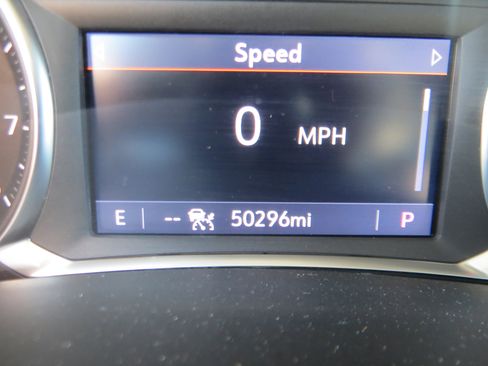 Used 2024 Chevrolet Equinox RS FWD image 25