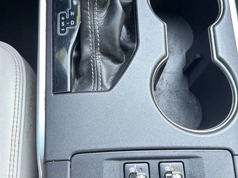 Used 2017 Toyota Camry XLE FWD image 36