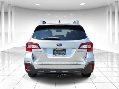 Used 2019 Subaru Outback 2.5i Limited w/ Popular Package #2 AWD/4WD image 4