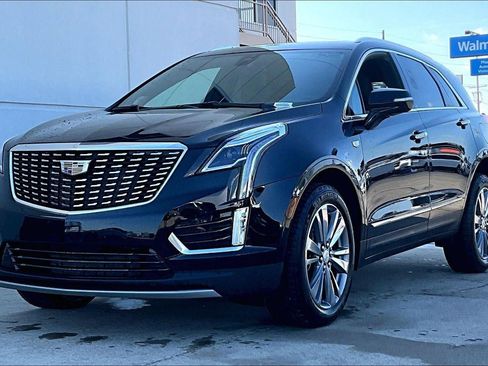 Certified 2025 Cadillac XT5 Premium Luxury AWD/4WD image 7
