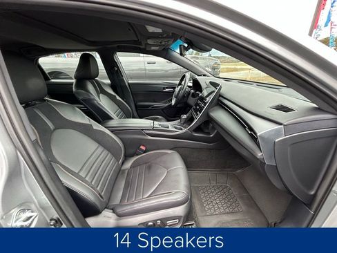 Used 2021 Toyota Avalon Touring image 24