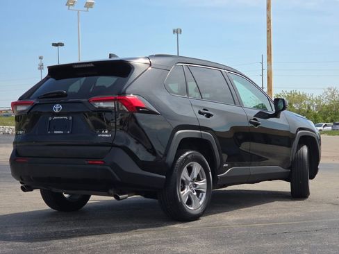 Used 2023 Toyota RAV4 LE AWD/4WD image 24