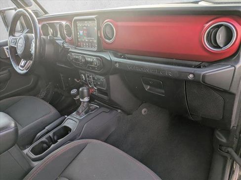 Used 2023 Jeep Wrangler Unlimited Rubicon w/ Cold Weather Group image 24