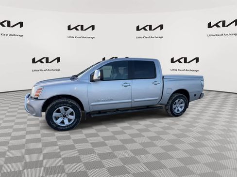 Used 2006 Nissan Titan LE w/ (T01) Tow Pkg image 4