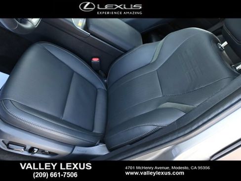 Used 2025 Lexus GX 550 AWD/4WD image 13