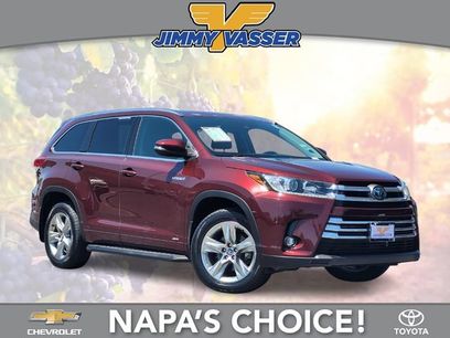 Certified 2019 Toyota Highlander Limited w/ Carpet Mat Package (TMS)