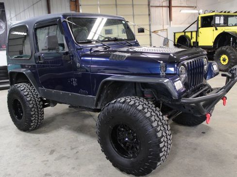 Used 2002 Jeep Wrangler Sport image 8