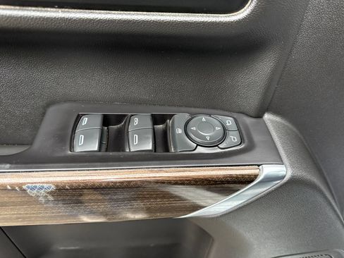 Used 2019 Chevrolet Silverado 1500 RST w/ All-Star Edition AWD/4WD image 11
