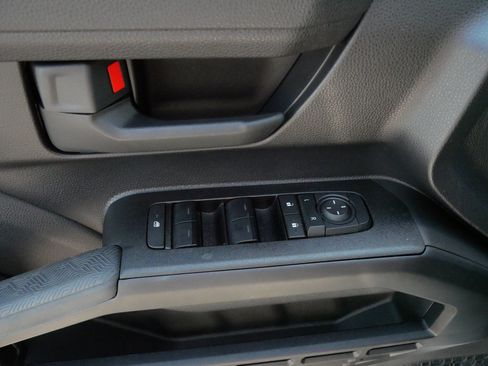 Used 2026 Toyota 4Runner SR5 AWD/4WD image 19