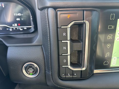 Used 2022 GMC Yukon XL Denali image 33