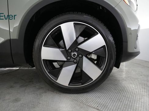 Used 2023 Volvo C40 P8 Recharge Ultimate image 20