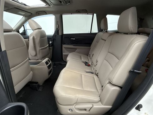 Used 2016 Honda Pilot Touring image 41