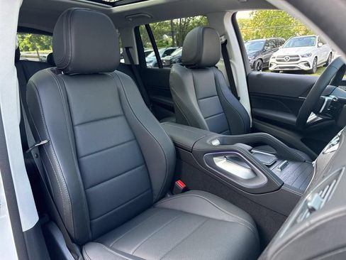Used 2026 Mercedes-Benz GLS 450 4MATIC image 19