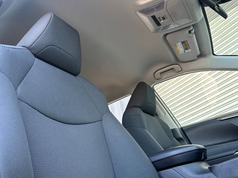 Certified 2020 Toyota RAV4 LE AWD/4WD image 17