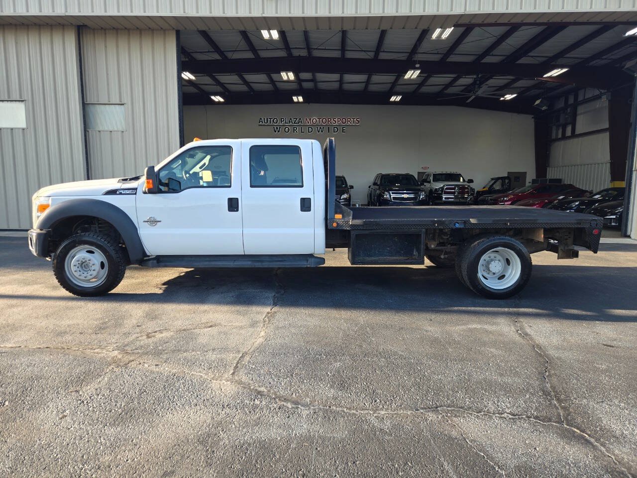 Used 2016 Ford F550 4x4 Crew Cab Super Duty image 10