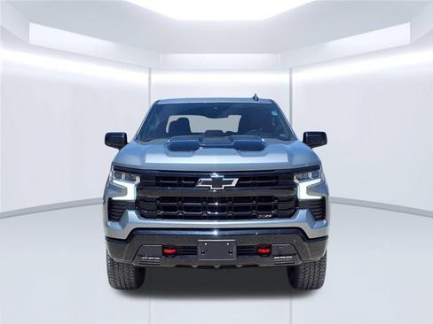 Used 2025 Chevrolet Silverado 1500 LT Trail Boss w/ Convenience Package II AWD/4WD image 32