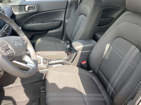 New 2026 Hyundai Venue SEL FWD image 19