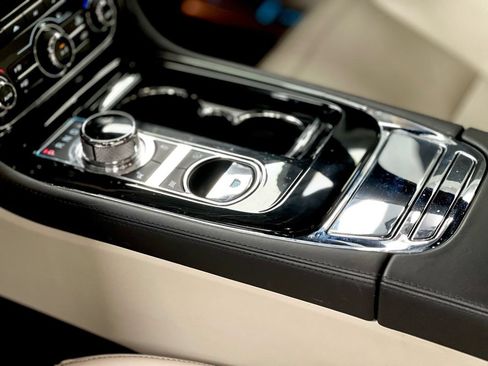 Used 2015 Jaguar XJ AWD/4WD image 42