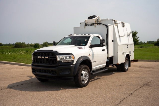 Used 2020 RAM 5500 Tradesman w/ Safety Group AWD/4WD image 3
