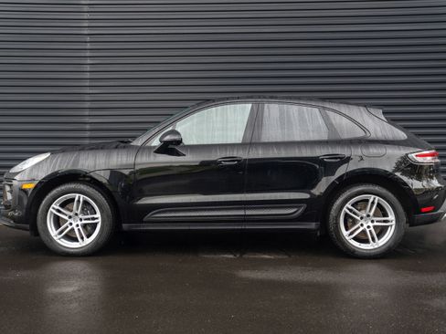 Certified 2026 Porsche Macan image 2