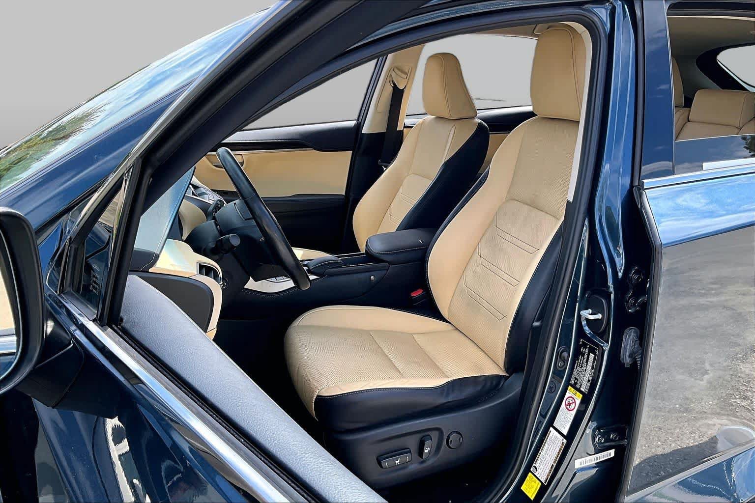Used 2015 Lexus NX 200t FWD w/ Luxury Package image 7