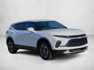Used 2025 Chevrolet Blazer LT video 3