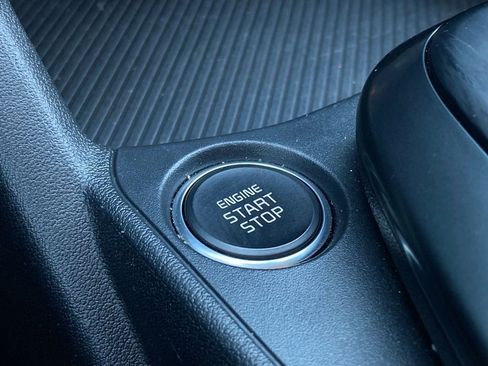 Used 2025 Kia K4 LXS image 23